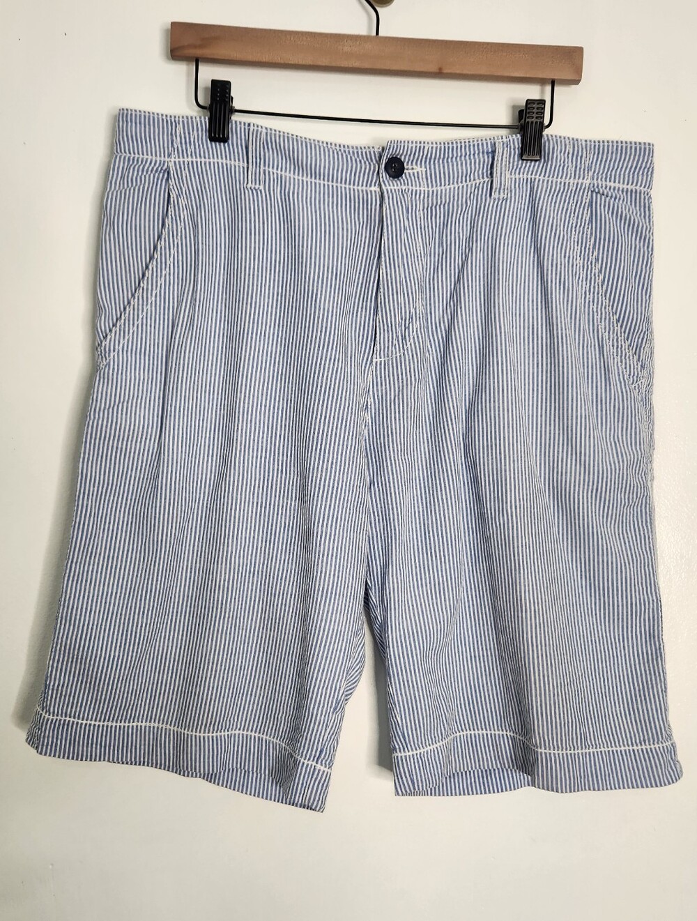 Old Navy Mens Seersucker Shorts Size 34 Blue White Striped Cotton Classic Fit 10